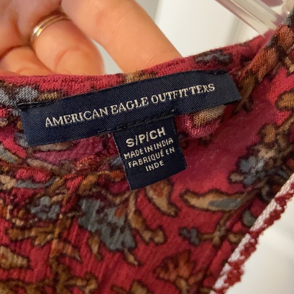 American Eagle Floral Sleeveless Top - Picture 5 of 6